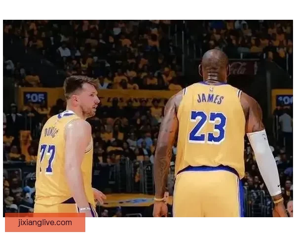 湖人遭活塞双杀无缘十连胜东契奇空砍32分詹姆斯带伤接近三双